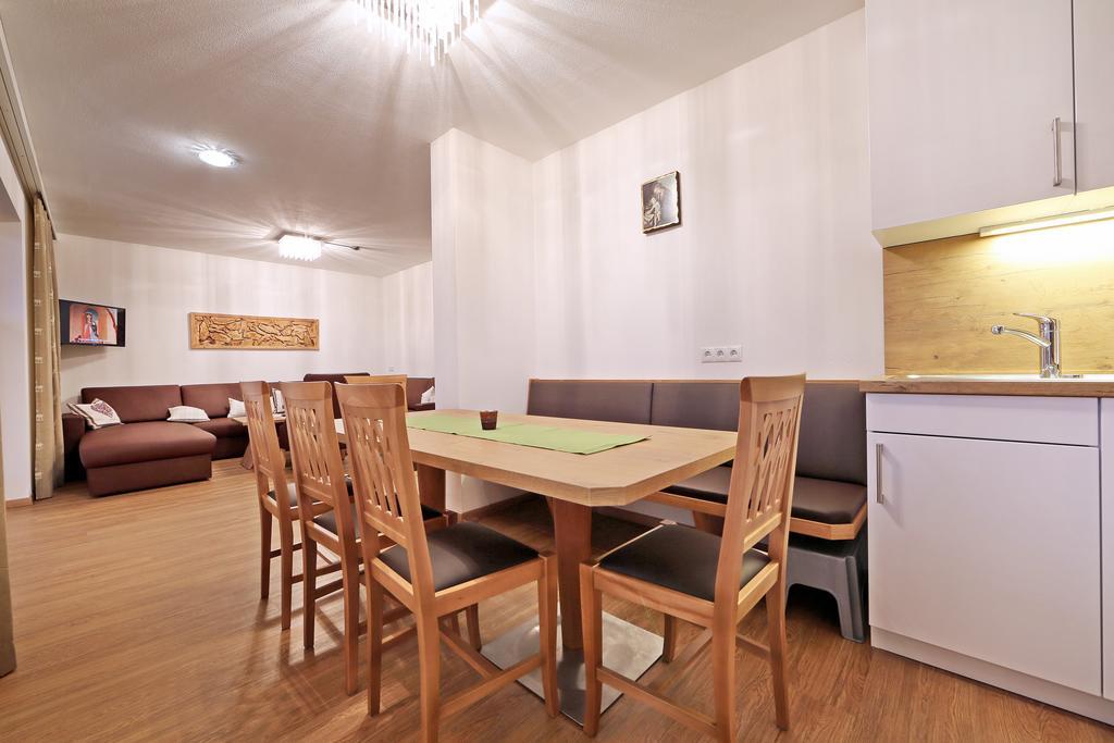 Landhaus & Apartment Taxach Ried im Zillertal Zewnętrze zdjęcie